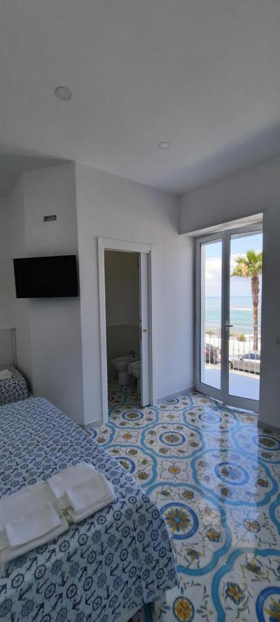 Bed & Breakfast B & Beach *